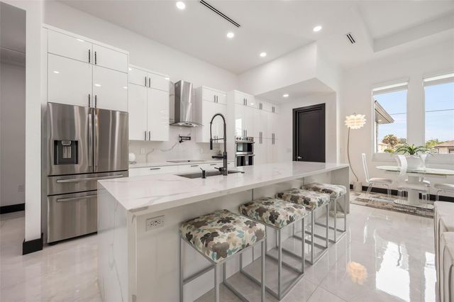 1202 SW 11TH PLACE, Cape Coral, FL 33991