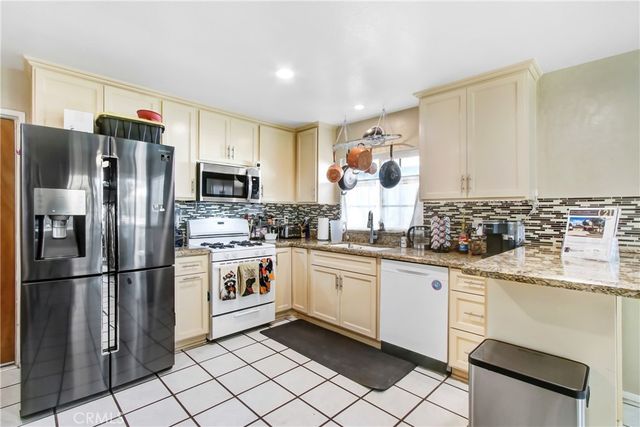 8215 Avenida Castro, Rancho Cucamonga, CA 91730