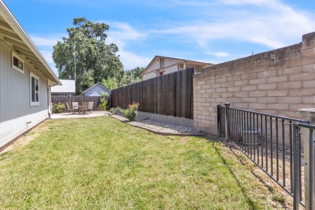 8641 Stratus Dr, Orangevale, CA 95662
