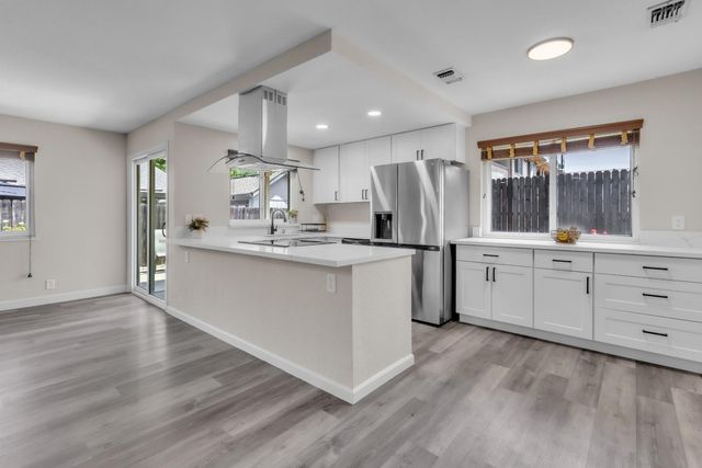 8641 Stratus Dr, Orangevale, CA 95662