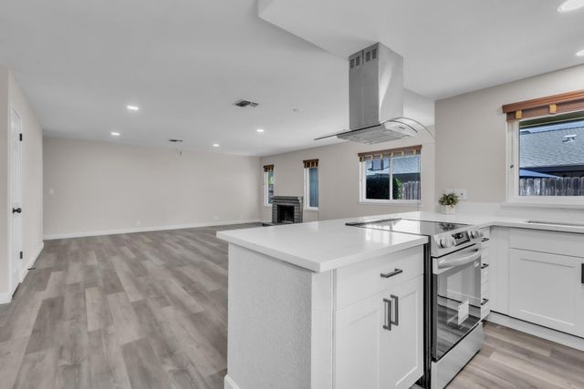 8641 Stratus Dr, Orangevale, CA 95662