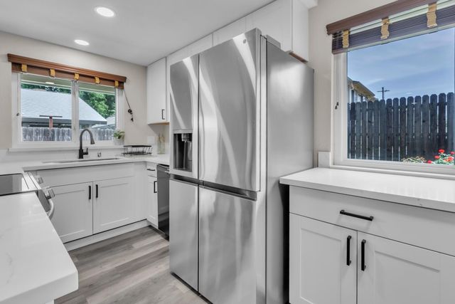 8641 Stratus Dr, Orangevale, CA 95662