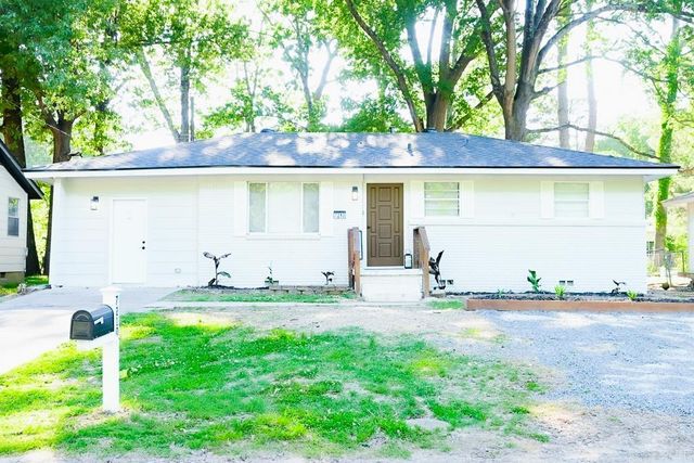 7210 W Wakefield Dr, Little Rock, AR 72209