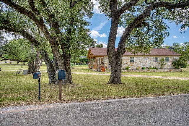 160 County Road 141, Burnet, TX 78611
