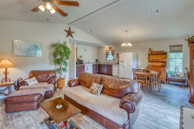 160 County Road 141, Burnet, TX 78611