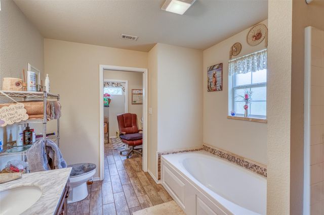 160 County Road 141, Burnet, TX 78611