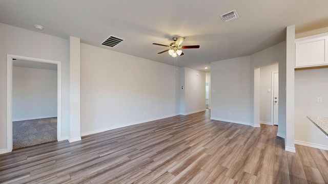 305 Creekfall RD, Burnet, TX 78611