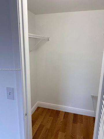 1638 Embassy Dr 312, West Palm Beach, FL 33401