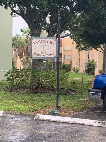 1638 Embassy Dr 312, West Palm Beach, FL 33401