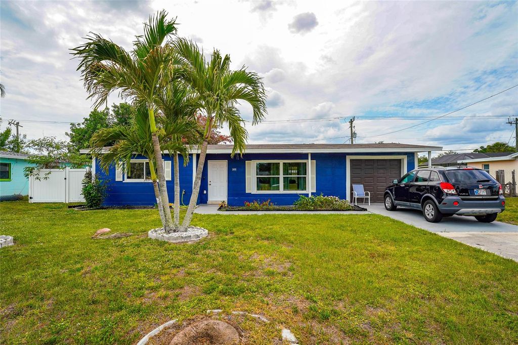 3095 PINETREE STREET, Port Charlotte, FL 33952