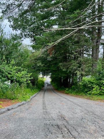 10 Laurel Hill Drive, Woodstock, CT 06282