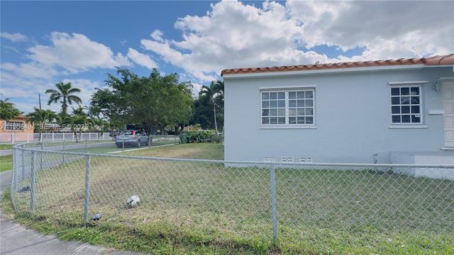 3310 NW 19th Ter, Miami, FL 33125