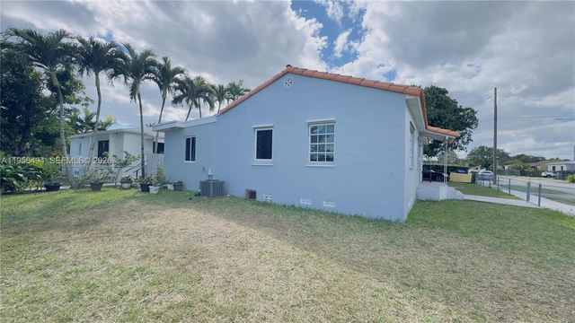3310 NW 19th Ter, Miami, FL 33125