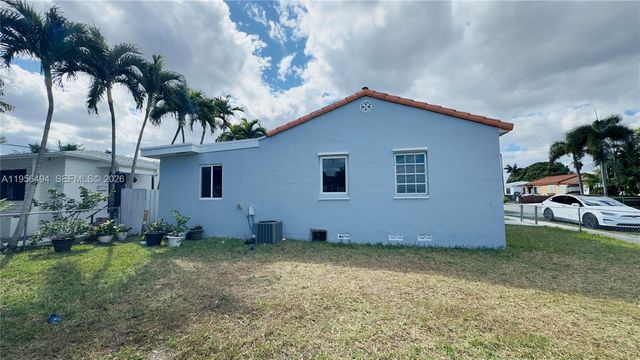 3310 NW 19th Ter, Miami, FL 33125