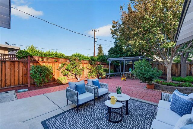 2318 Maximilian Drive, Campbell, CA 95008