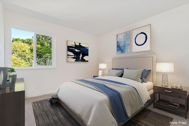 156 Courtyards East, Windsor, CA 95492