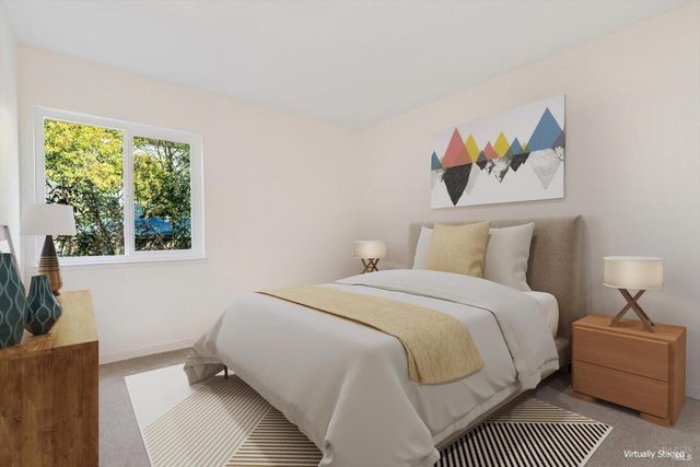 156 Courtyards East, Windsor, CA 95492