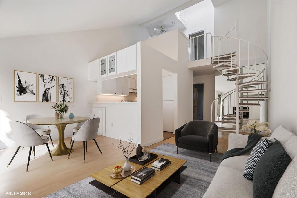 156 Courtyards East, Windsor, CA 95492