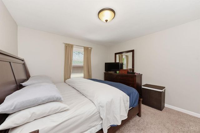 6148 Cambridge Avenue, Cincinnati, OH 45230