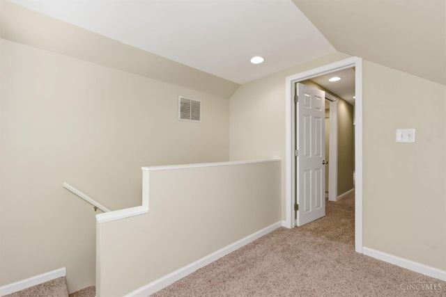 6148 Cambridge Avenue, Cincinnati, OH 45230