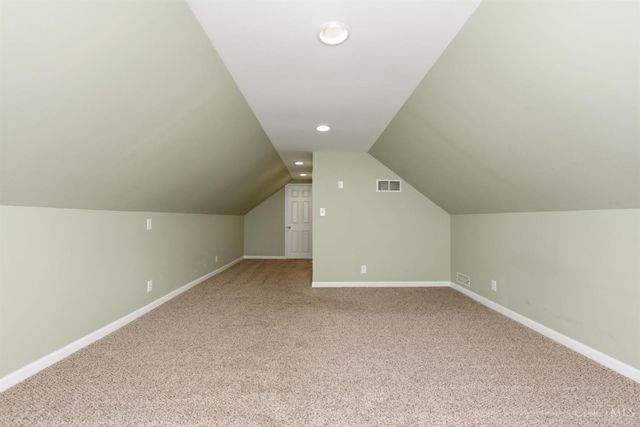 6148 Cambridge Avenue, Cincinnati, OH 45230