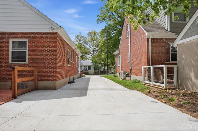 6148 Cambridge Avenue, Cincinnati, OH 45230