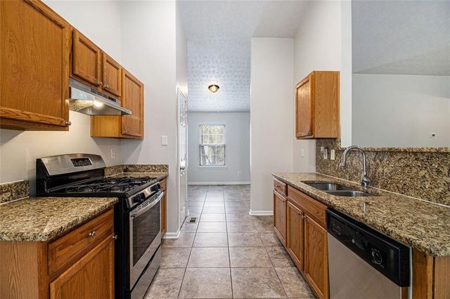 6908 REGISTRY CHASE, Stone Mountain, GA 30087