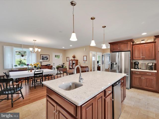 661 APACHE COVE, Auburn, PA 17922