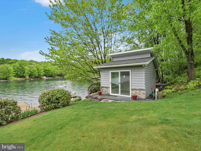 661 APACHE COVE, Auburn, PA 17922