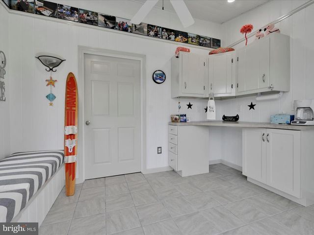661 APACHE COVE, Auburn, PA 17922