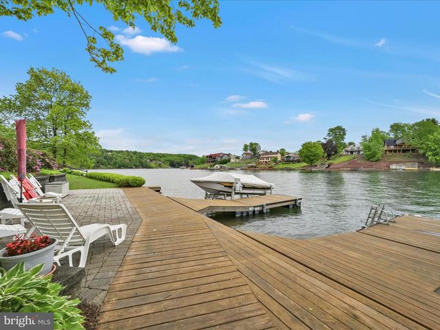 661 APACHE COVE, Auburn, PA 17922