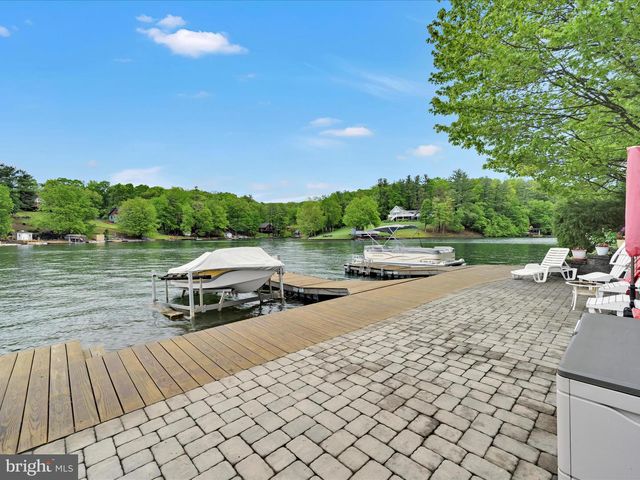 661 APACHE COVE, Auburn, PA 17922