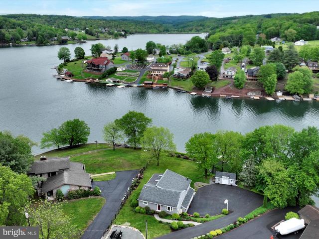 661 APACHE COVE, Auburn, PA 17922