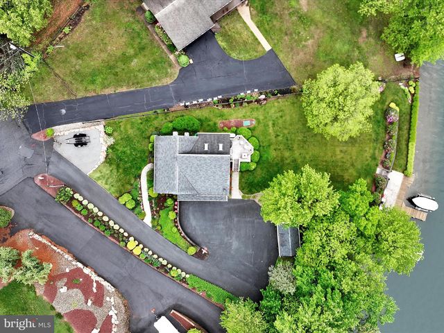 661 APACHE COVE, Auburn, PA 17922