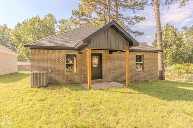 918 Mays A, Jonesboro, AR 72405