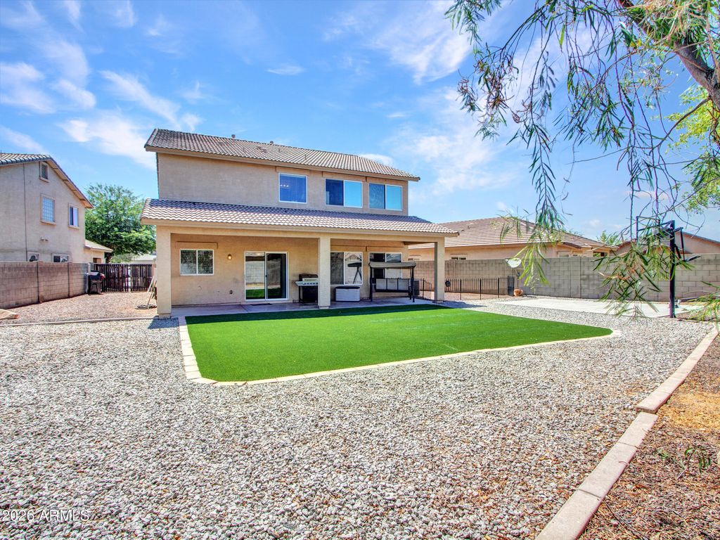 Image 20 of property listing at 313 S 117TH Drive, Avondale, AZ 85323