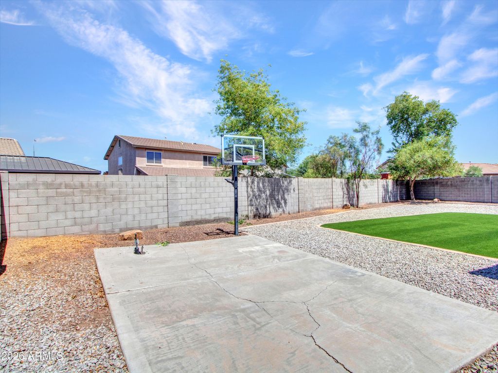 Image 21 of property listing at 313 S 117TH Drive, Avondale, AZ 85323