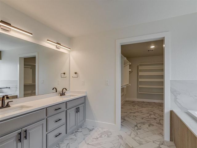 24 SW 132nd Street, Oklahoma City, OK 73170