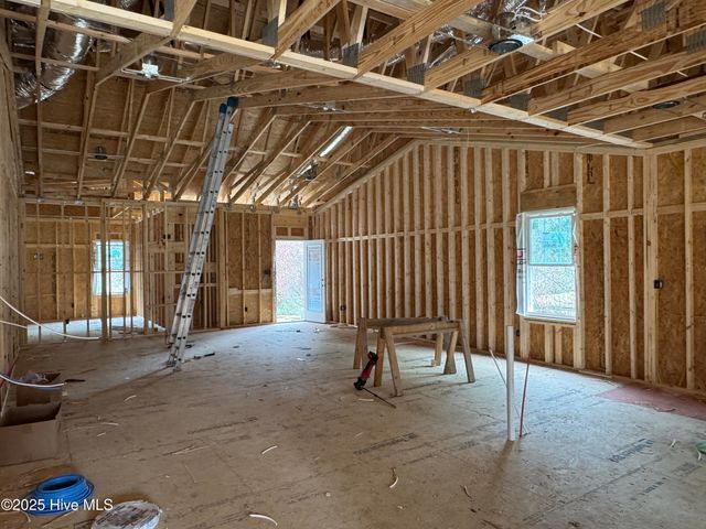 912 Greenway Drive, Jacksonville, NC 28546