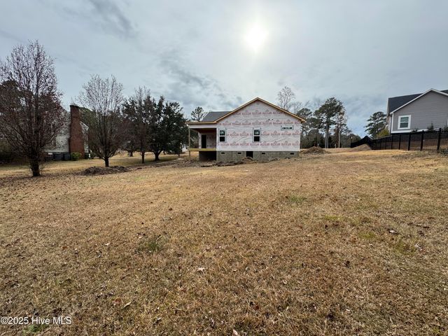 912 Greenway Drive, Jacksonville, NC 28546