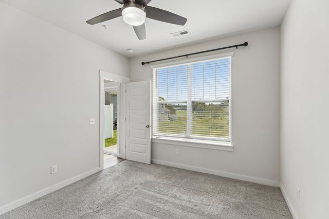 605 Birdie Dr, Spring Hill, TN 37174