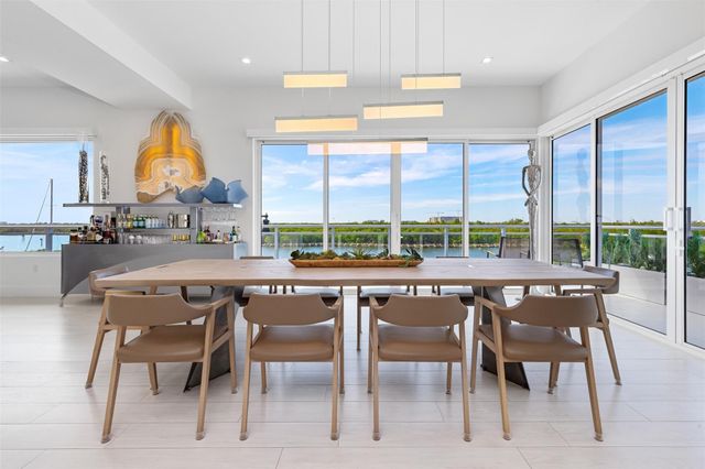 350 Desoto Street, Hollywood, FL 33019