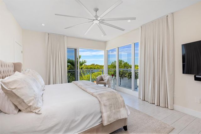 350 Desoto Street, Hollywood, FL 33019