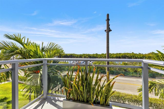 350 Desoto Street, Hollywood, FL 33019