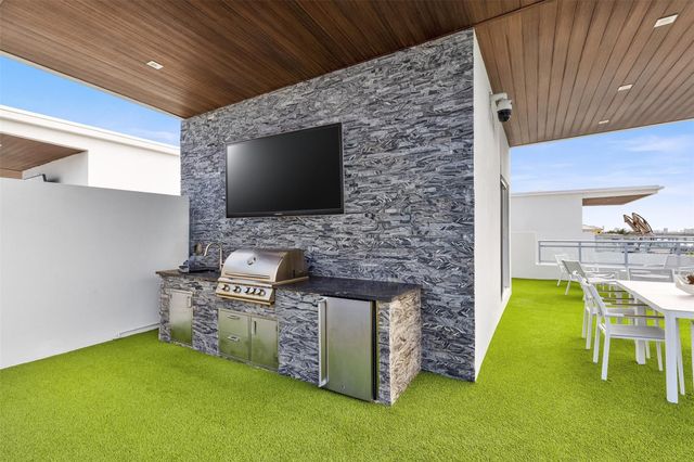 350 Desoto Street, Hollywood, FL 33019