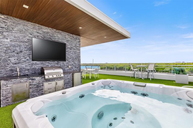 350 Desoto Street, Hollywood, FL 33019