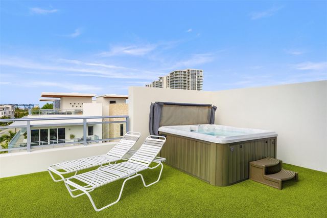 350 Desoto Street, Hollywood, FL 33019