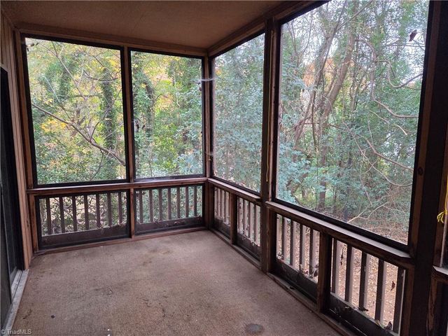 115 Cloister Oaks Circle, Winston-salem, NC 27127