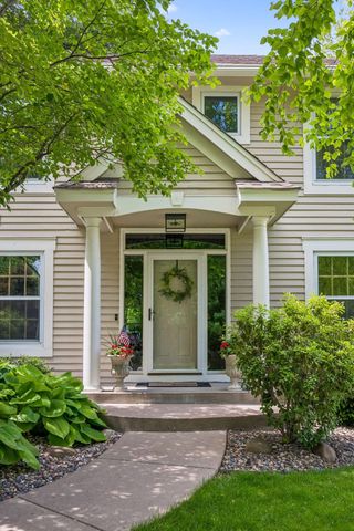 875 Fernbrook Lane N, Plymouth, MN 55447