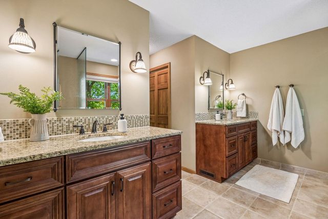 875 Fernbrook Lane N, Plymouth, MN 55447